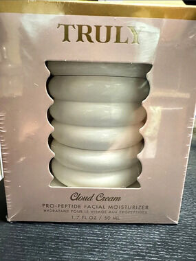 Truly Cloud Cream Pro-Peptide Facial Moisturizer 1.7 oz NWT